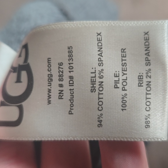 UGG's Iconic Robe - Picture 9 of 9